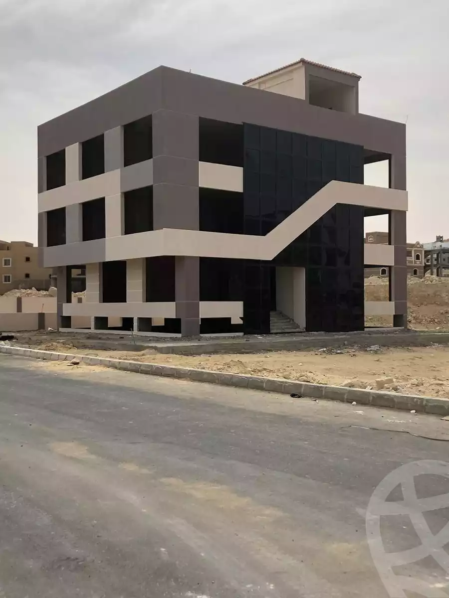 https://aqarmap.com.eg/ar/listing/5934684-for-sale-cairo-6th-of-october-el-wahatt-road