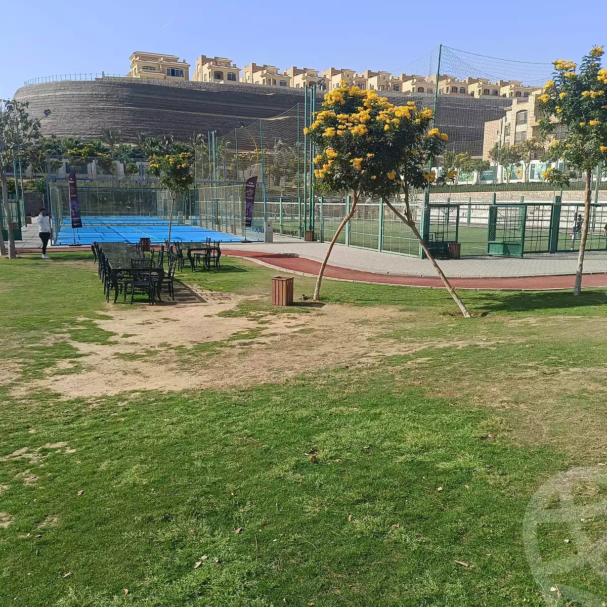 https://aqarmap.com.eg/en/listing/5934807-for-sale-cairo-new-cairo-compounds-stwn-ryzydns-by-ar-y-llttwyr