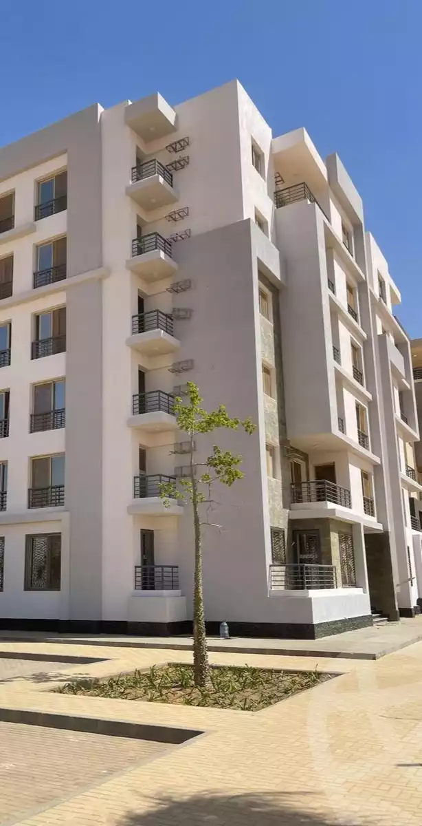 https://aqarmap.com.eg/ar/listing/5935416-for-sale-cairo-el-sheikh-zayed-city-lshykh-zyd-ljdyd-west-view-residence-hdp
