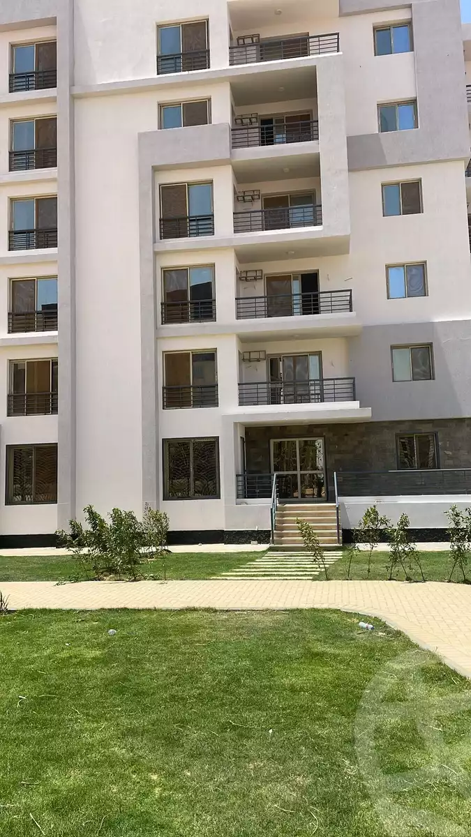 https://aqarmap.com.eg/en/listing/5935426-for-sale-cairo-el-sheikh-zayed-city-lshykh-zyd-ljdyd-west-view-residence-hdp
