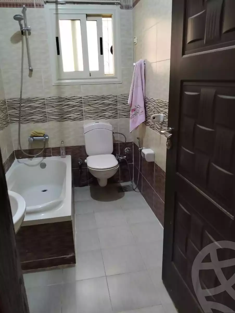 https://aqarmap.com.eg/en/listing/5935915-for-sale-cairo-new-cairo-el-banafsg-el-banafsag-omarat-al-gabri-st