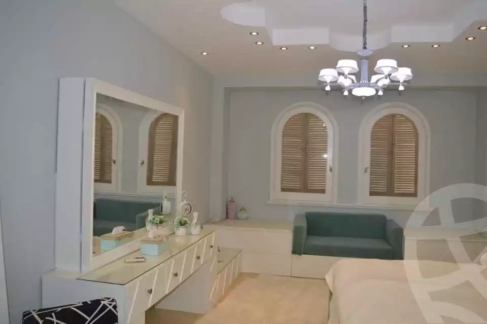 https://aqarmap.com.eg/en/listing/5936036-for-sale-cairo-el-sheikh-zayed-city-alex-cairo-desert-road-kmbwnd-fy-tryq-skndry-lshrwy