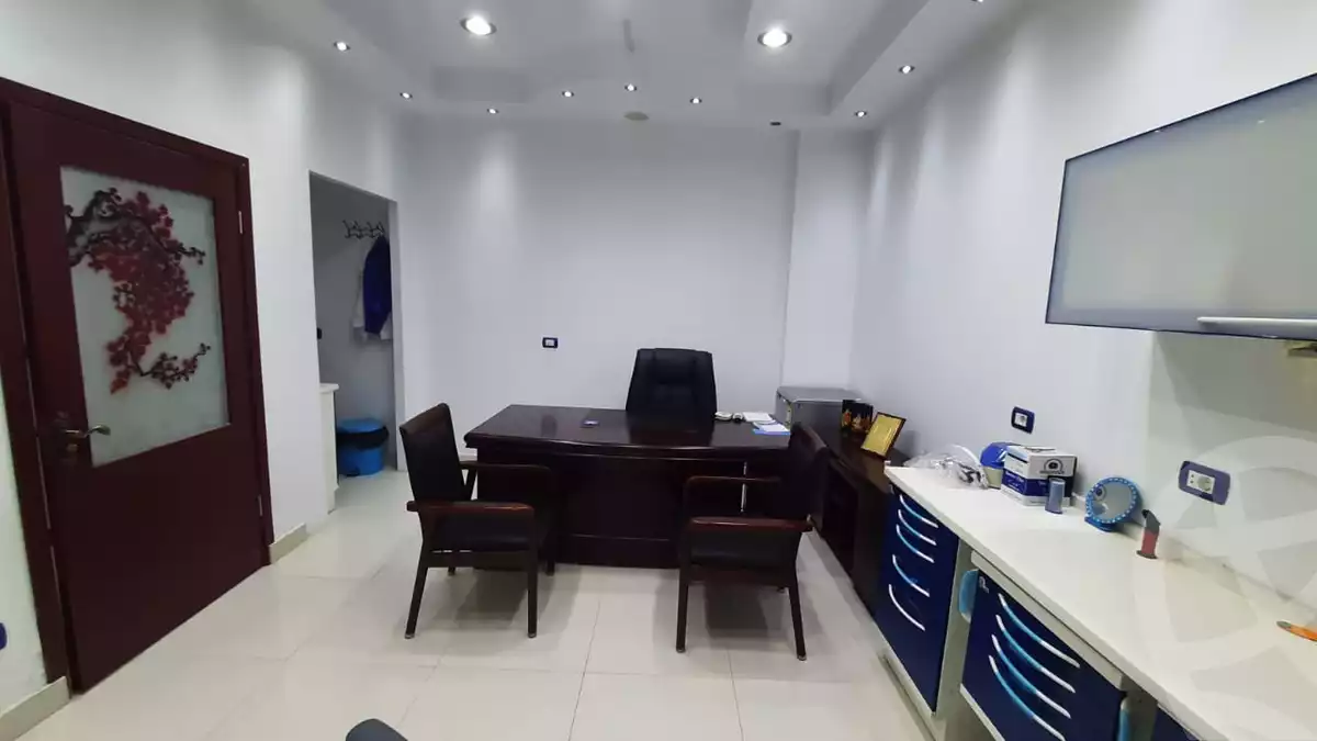 https://aqarmap.com.eg/en/listing/5937007-for-sale-cairo-el-sheikh-zayed-city-el-hay-elthany-lrwd