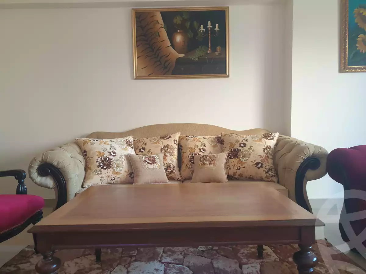 https://aqarmap.com.eg/ar/listing/5937597-for-rent-alexandria-bolekly-wnjdt