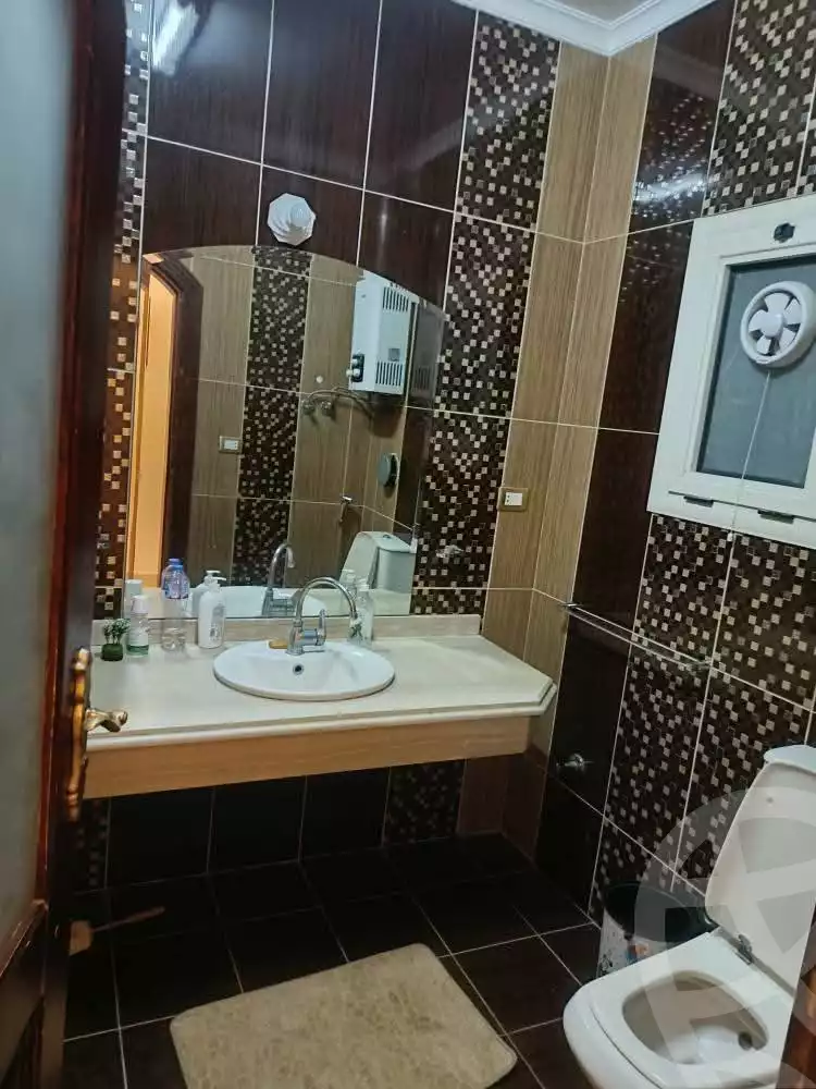https://aqarmap.com.eg/ar/listing/5938572-for-rent-cairo-mokattam-lhdb-l-ly