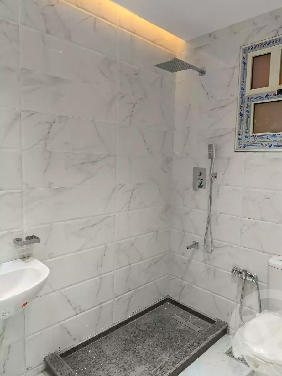 https://aqarmap.com.eg/en/listing/5938596-for-rent-cairo-mokattam-lhdb-l-ly