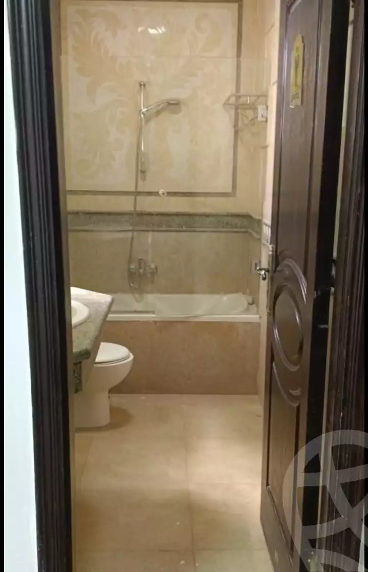 https://aqarmap.com.eg/en/listing/5939308-for-rent-cairo-heliopolis-roxy-square-al-ahram-st