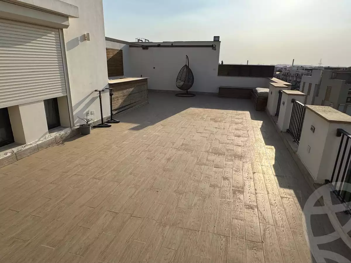 https://aqarmap.com.eg/en/listing/5939668-for-sale-cairo-el-sheikh-zayed-city-compounds-kmbwnd-wyst-twn-swdyk