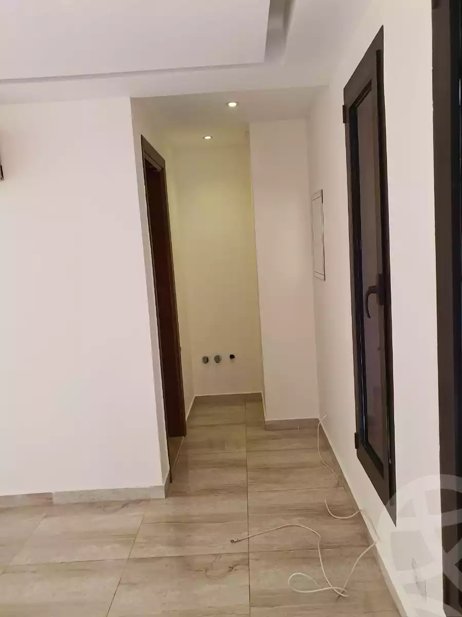 https://aqarmap.com.eg/en/listing/5940071-for-rent-cairo-el-sheikh-zayed-city-compounds-kmbwnd-wyst-twn-swdyk