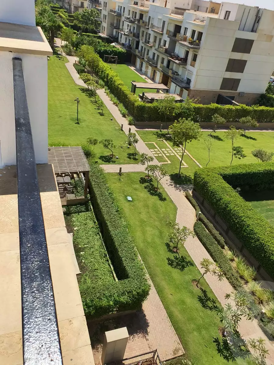 https://aqarmap.com.eg/en/listing/5940071-for-rent-cairo-el-sheikh-zayed-city-compounds-kmbwnd-wyst-twn-swdyk