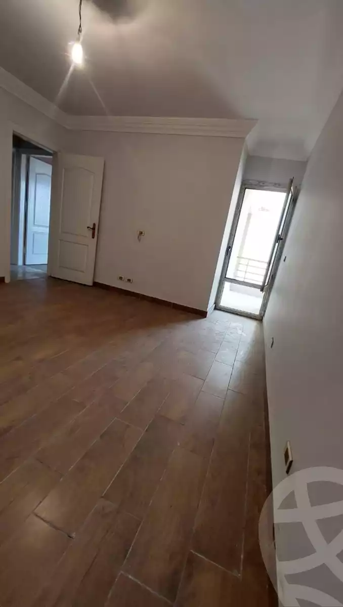 https://aqarmap.com.eg/ar/listing/5940013-for-rent-alexandria-moharram-bey-kanal-al-mahmoudeya-al-bahri-st