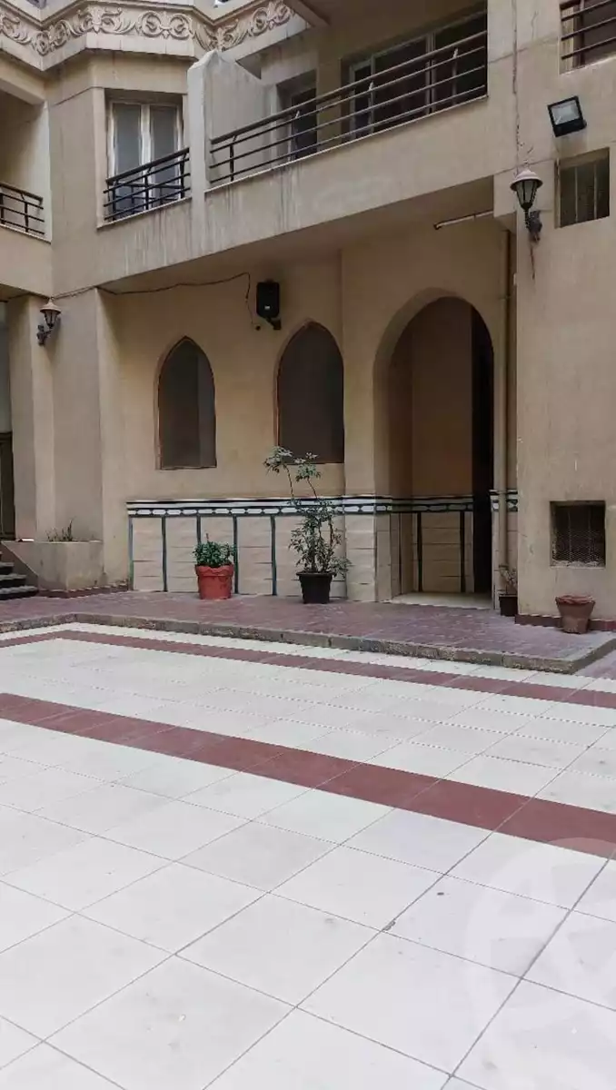 https://aqarmap.com.eg/ar/listing/5940013-for-rent-alexandria-moharram-bey-kanal-al-mahmoudeya-al-bahri-st
