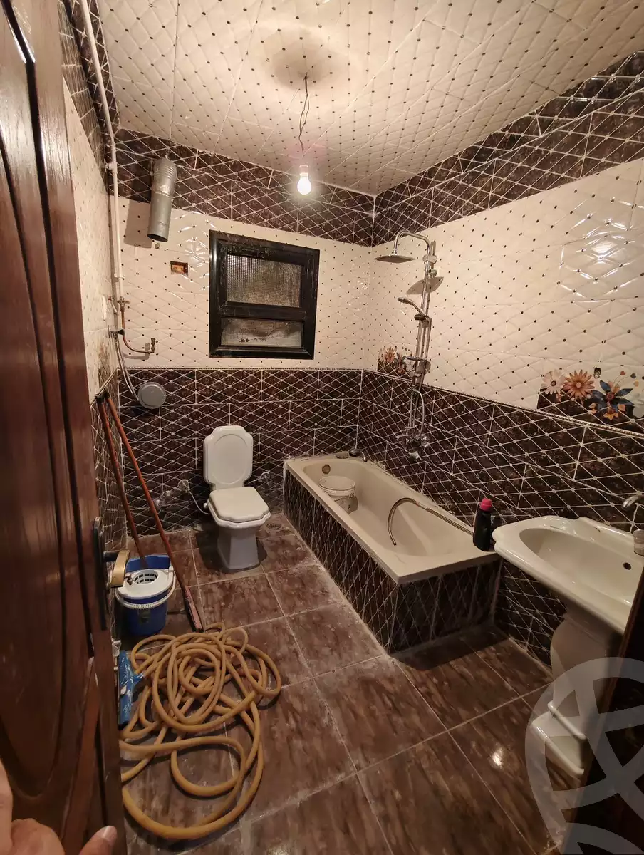 https://aqarmap.com.eg/en/listing/5942932-for-rent-cairo-faisal-kafr-tohormos-queen-nazli-st