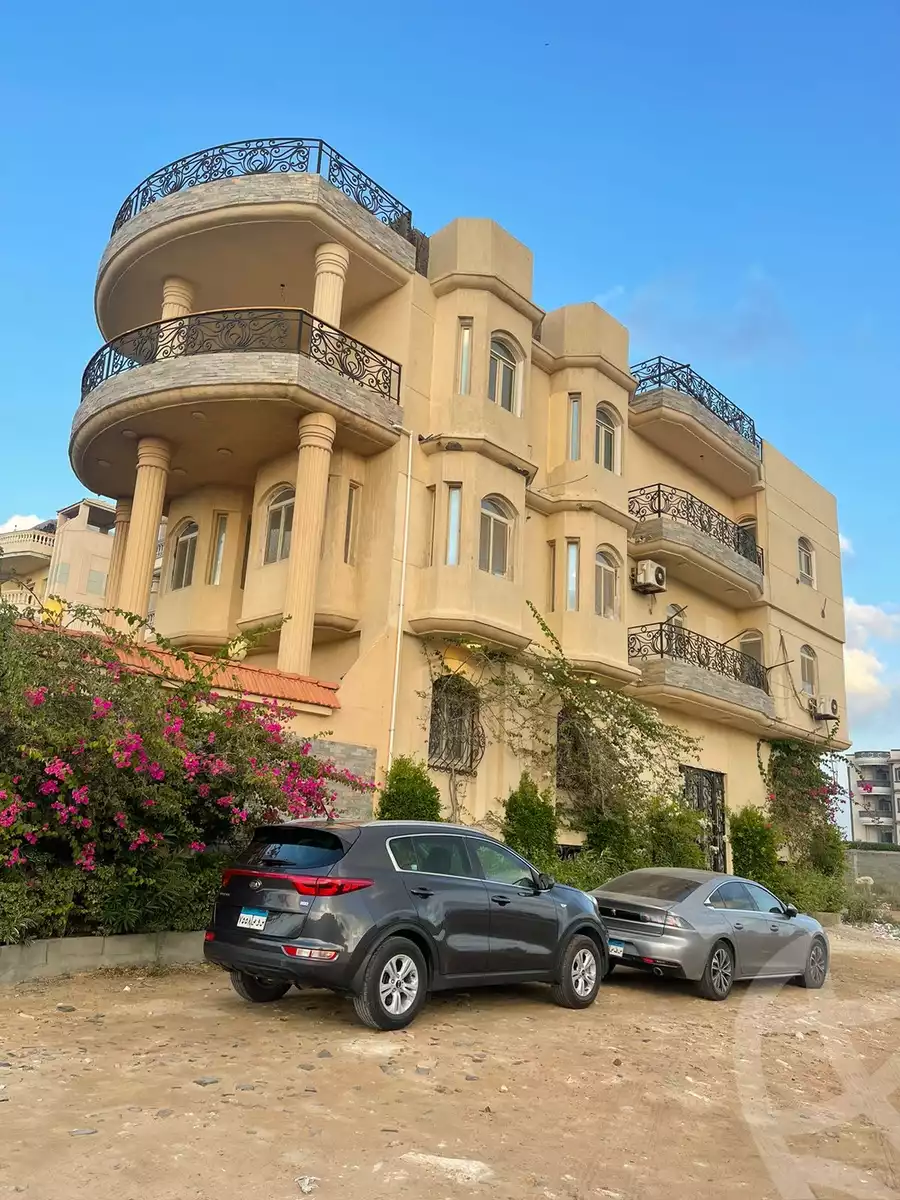 https://aqarmap.com.eg/en/listing/5942976-for-sale-alexandria-moharram-bey