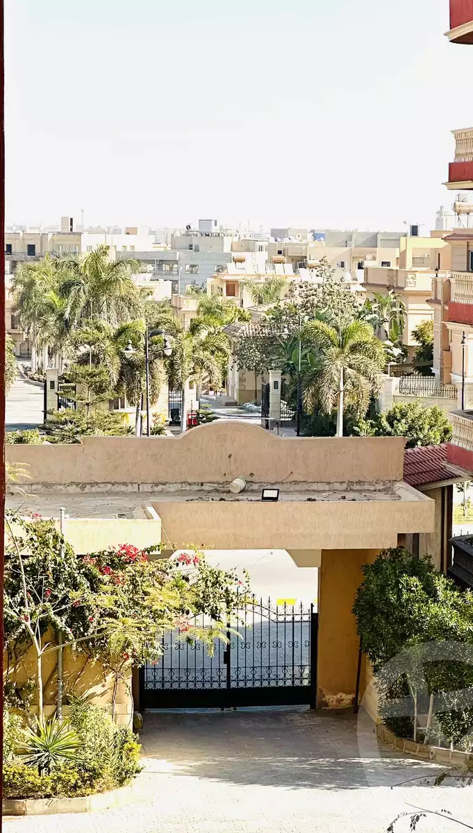 https://aqarmap.com.eg/en/listing/5948319-for-sale-cairo-el-shorouk-compounds-life-view