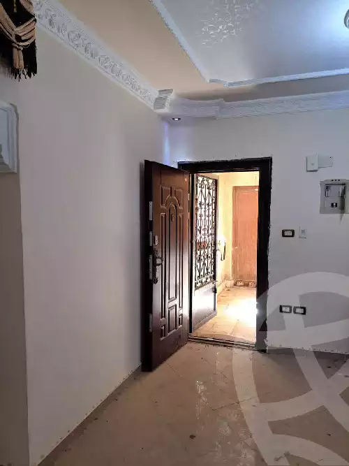https://aqarmap.com.eg/en/listing/5948675-for-sale-cairo-6th-of-october-el-ahyaa-neighborhood-3rd-al-hay-al-thalith-st