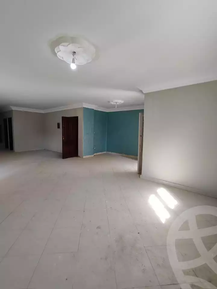 https://aqarmap.com.eg/ar/listing/5952333-for-sale-cairo-mokattam-lhdb-l-ly-shr-krym-bnwn