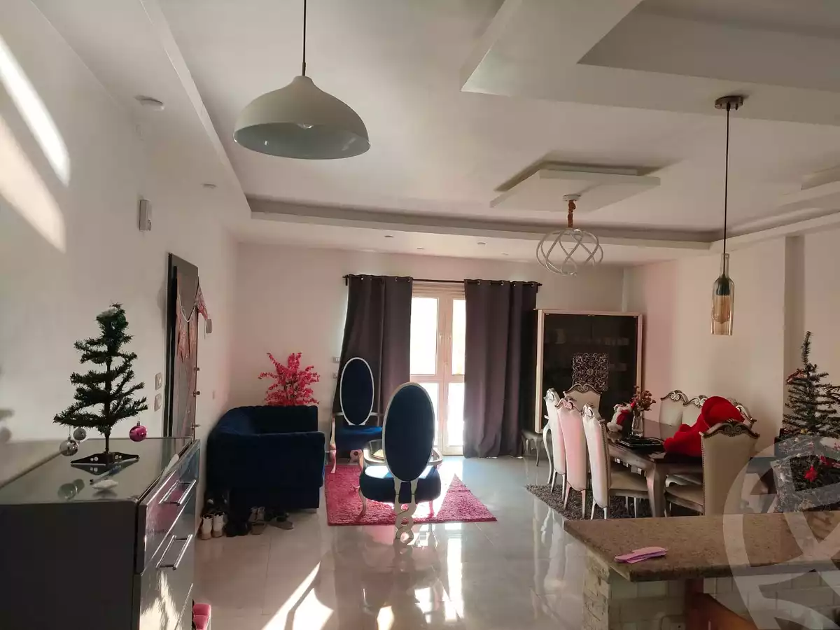 https://aqarmap.com.eg/en/listing/5953802-for-sale-cairo-new-cairo-el-ahyaa-first-neighborhood-street-1