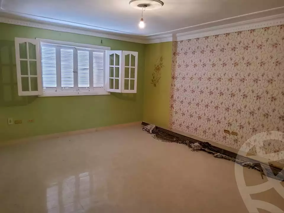 https://aqarmap.com.eg/en/listing/5954918-for-sale-alexandria-ganaklis-shr-mrtdy-bsh