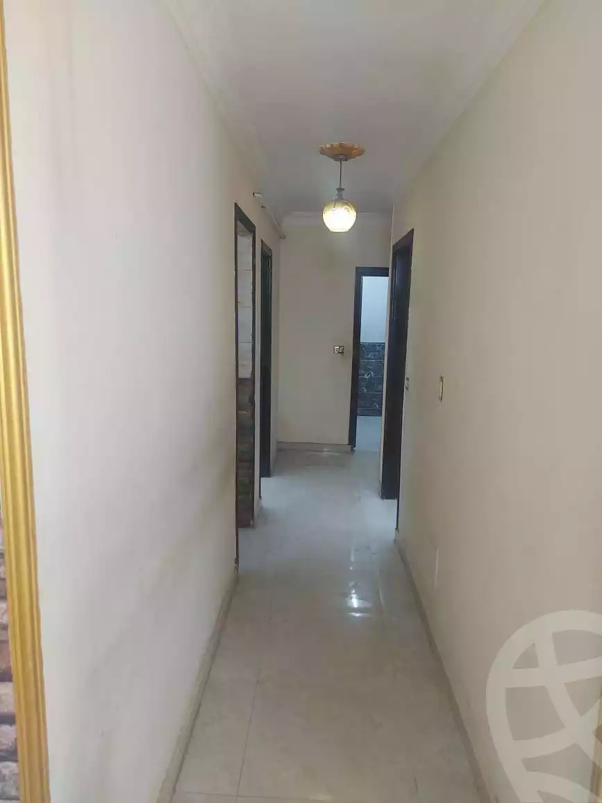 https://aqarmap.com.eg/en/listing/5956139-for-sale-cairo-helwan-helwan-el-sharkeya-mostafa-safwat-st