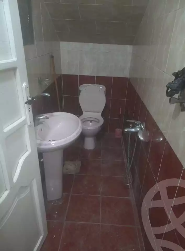 https://aqarmap.com.eg/ar/listing/5957080-for-rent-cairo-helwan-hadayek-helwan-nile-corniche-st
