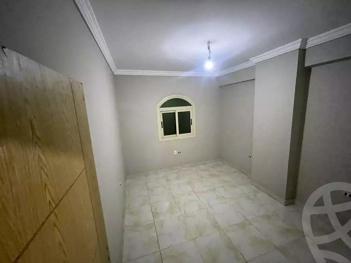 https://aqarmap.com.eg/ar/listing/5961276-for-sale-cairo-helwan-hadayek-helwan-nile-corniche-st