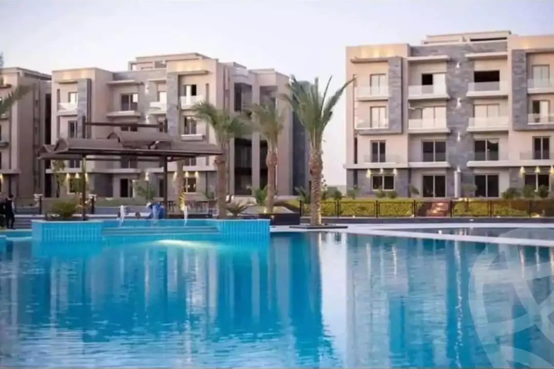 https://aqarmap.com.eg/ar/listing/5962109-for-sale-cairo-new-cairo-compounds-moon-valley