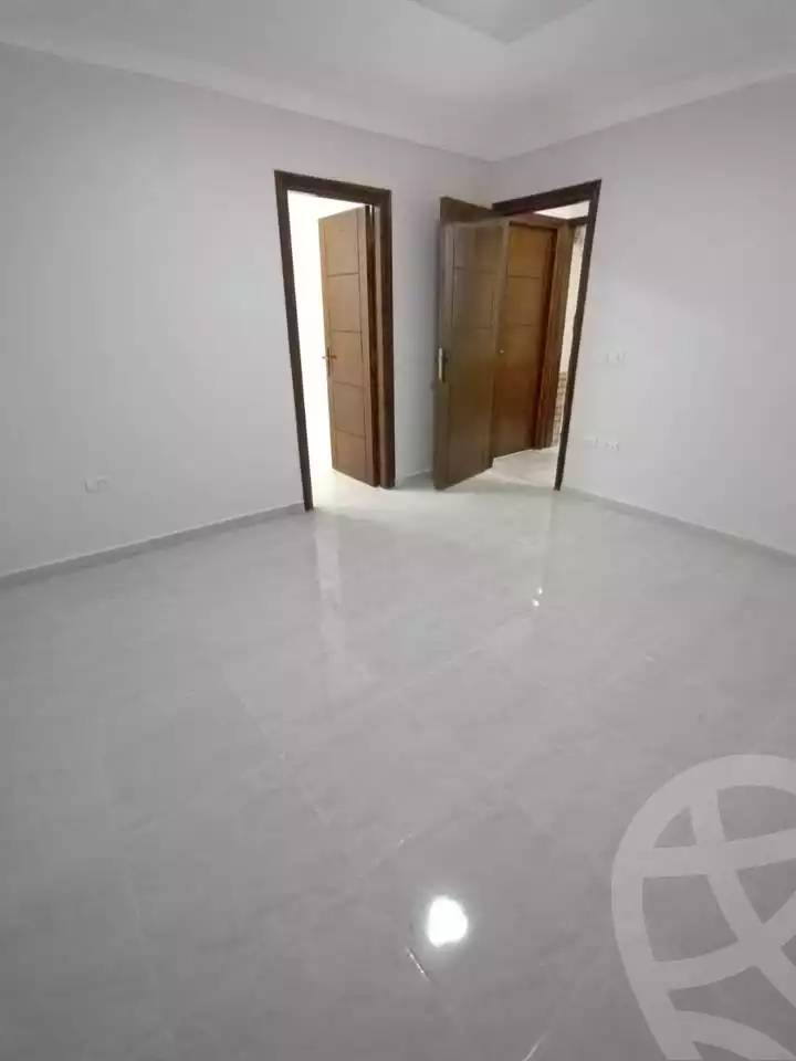 https://aqarmap.com.eg/ar/listing/5962423-for-sale-alexandria-miami-khld-bn-lwlyd