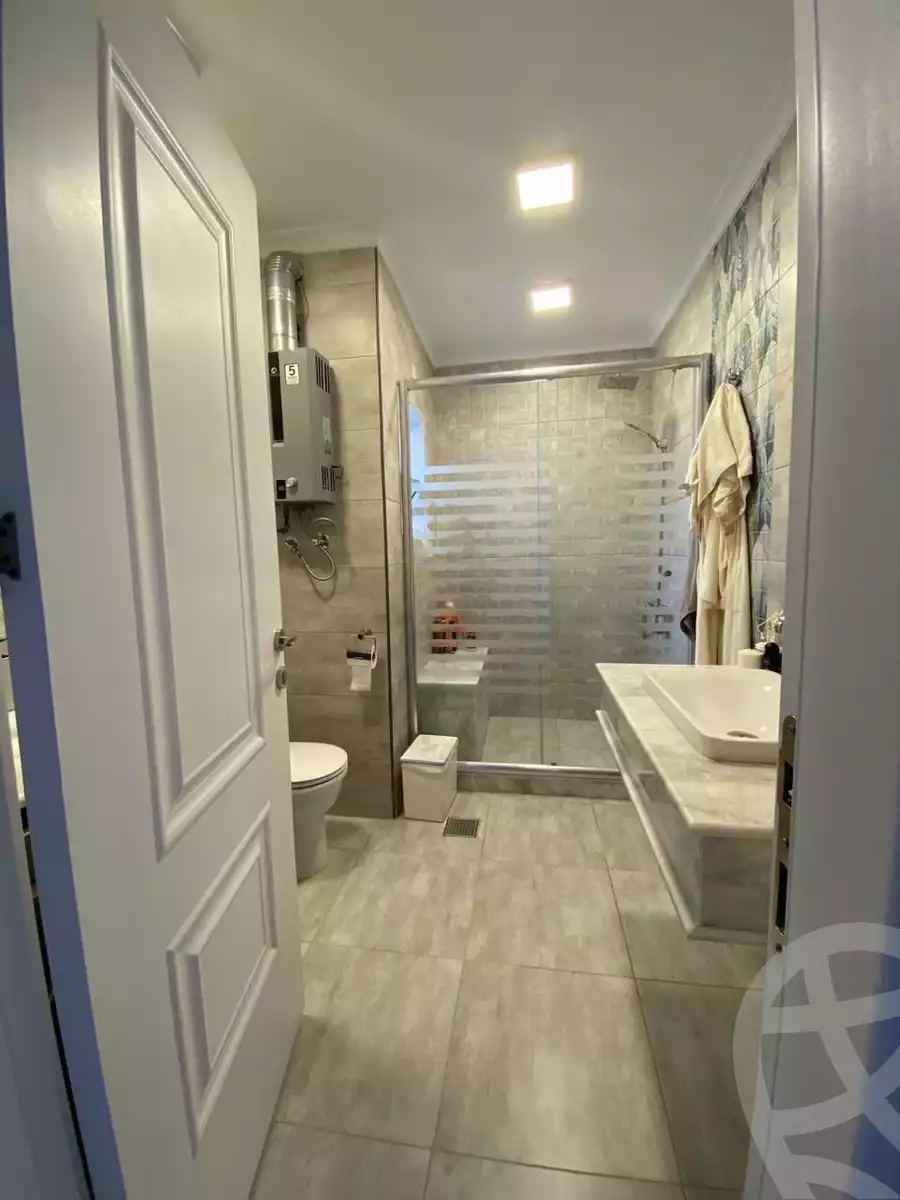 https://aqarmap.com.eg/ar/listing/5964266-for-sale-cairo-new-cairo-lrhb-city-phase-4-mostafa-kamel-st