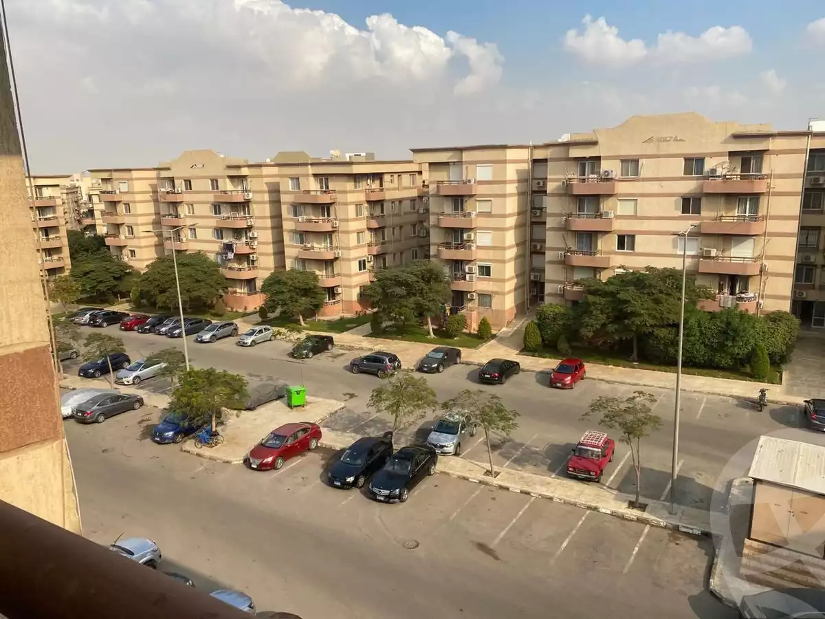 https://aqarmap.com.eg/ar/listing/5964266-for-sale-cairo-new-cairo-lrhb-city-phase-4-mostafa-kamel-st