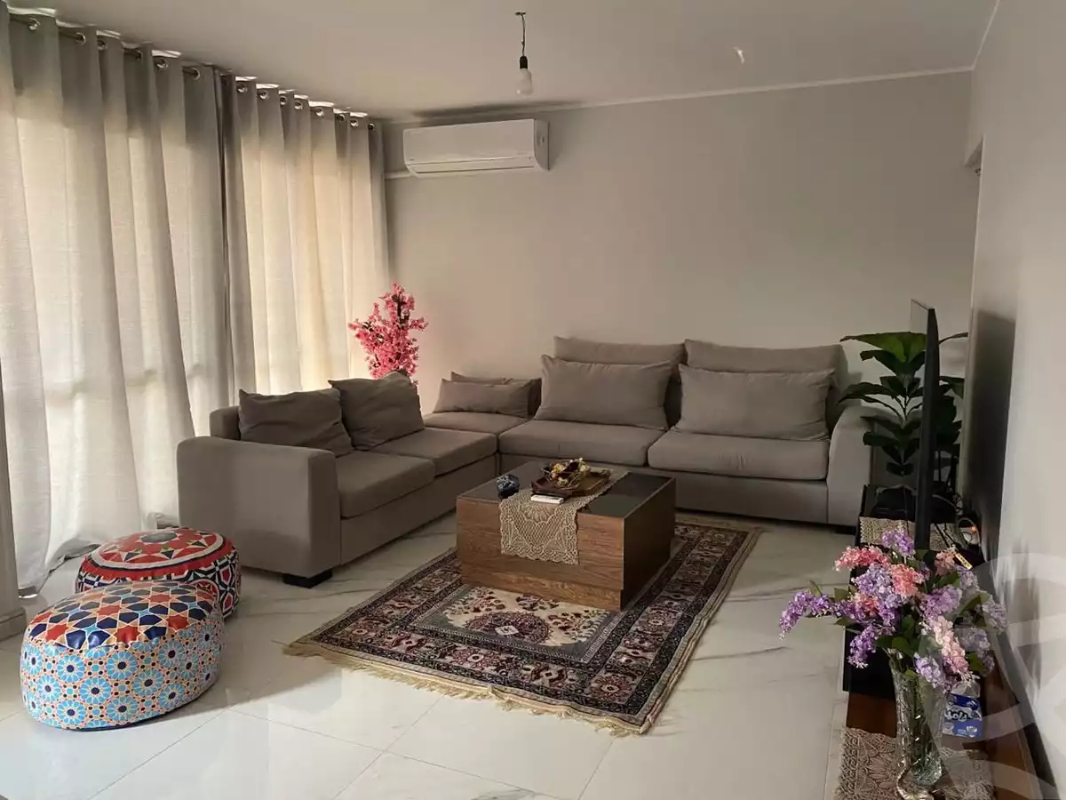 https://aqarmap.com.eg/ar/listing/5964266-for-sale-cairo-new-cairo-lrhb-city-phase-4-mostafa-kamel-st