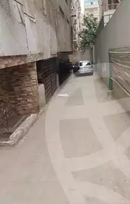 https://aqarmap.com.eg/ar/listing/5964998-for-sale-cairo-heliopolis-triumph-square-ahmed-faheem-bayoumy-st