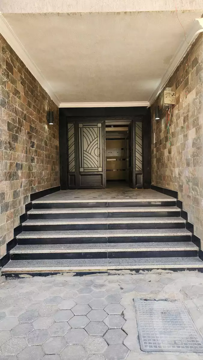 https://aqarmap.com.eg/en/listing/5965449-for-rent-cairo-new-cairo-compounds-janna-compound