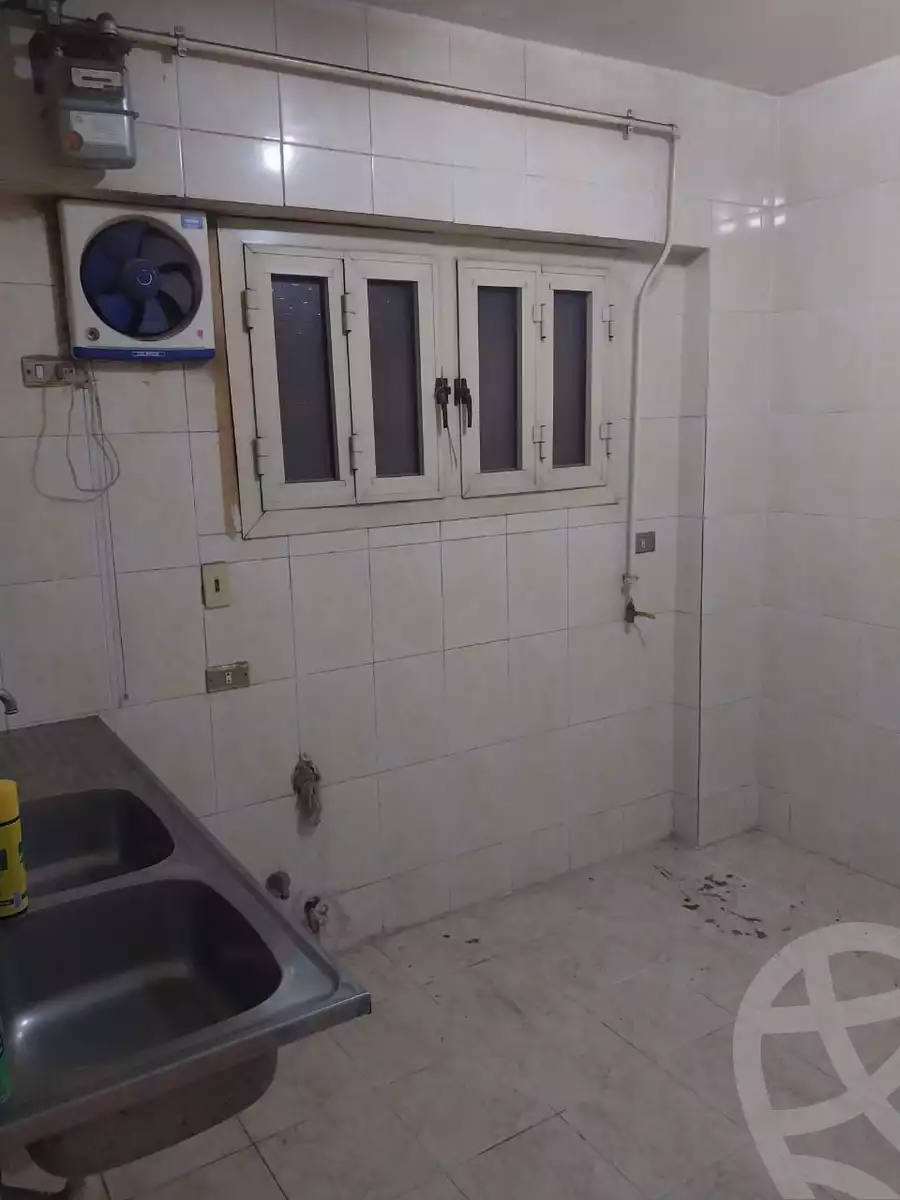https://aqarmap.com.eg/en/listing/5885153-for-sale-cairo-helwan-rostom-st