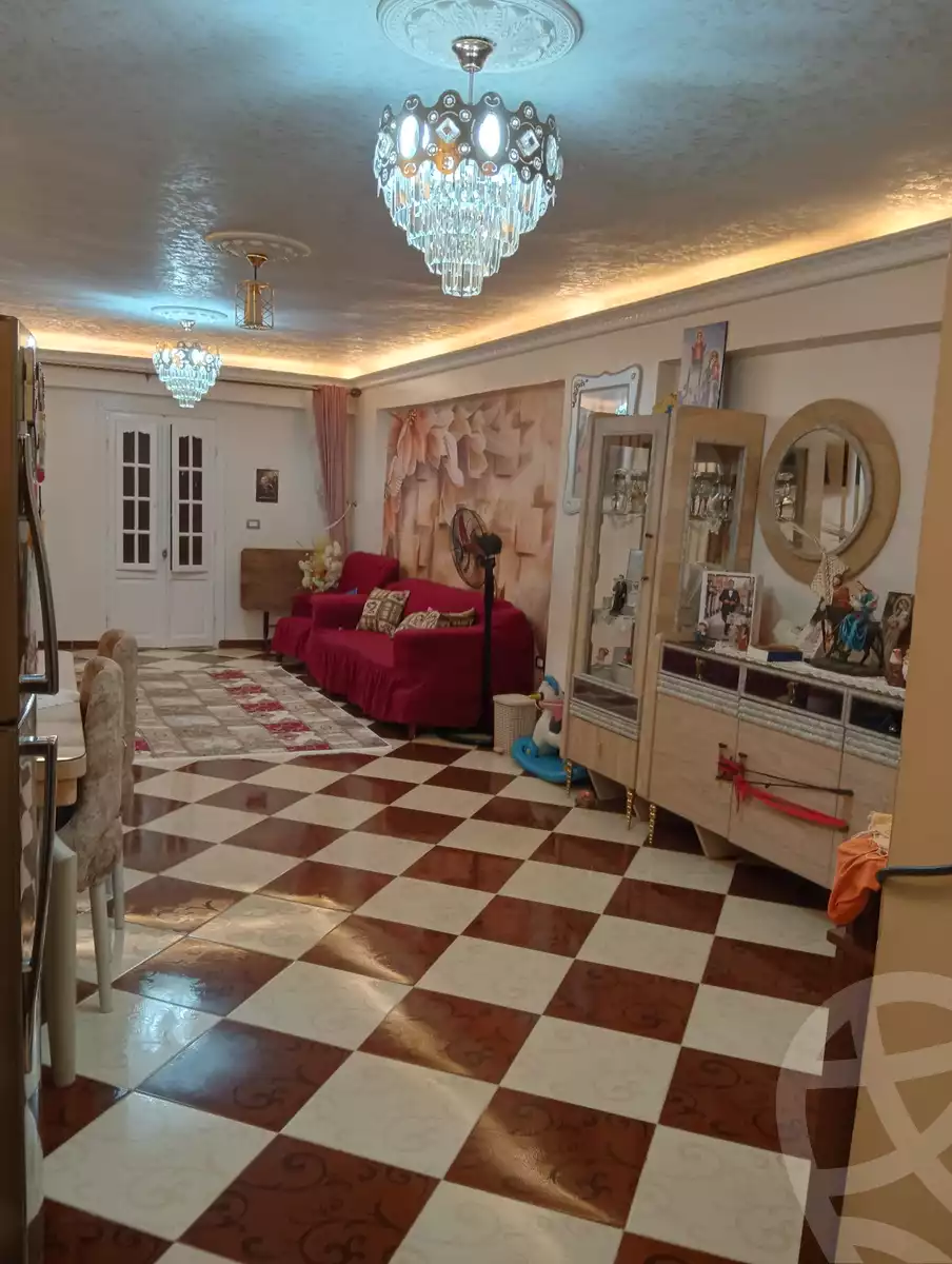 https://aqarmap.com.eg/ar/listing/5966155-for-sale-alexandria-new-miami-street-16