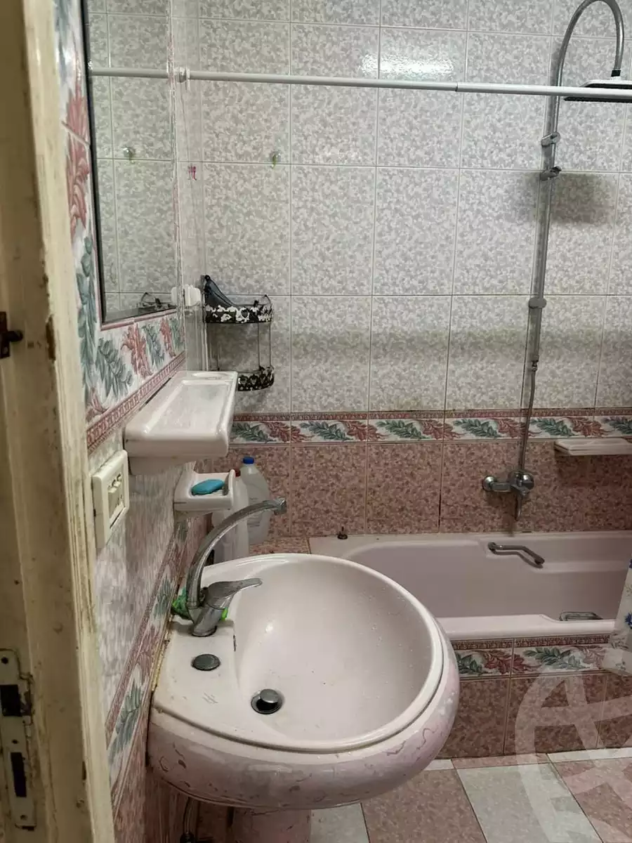 https://aqarmap.com.eg/en/listing/5967813-for-rent-cairo-faisal-shareaa-el-malek-fasel