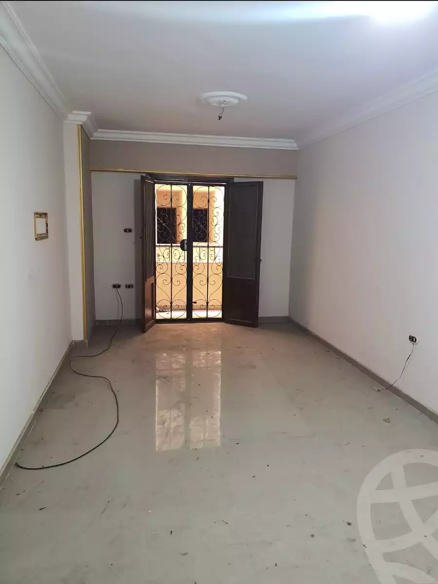 https://aqarmap.com.eg/en/listing/5969883-for-sale-alexandria-new-miami-compounds-new-miami-doctors-city