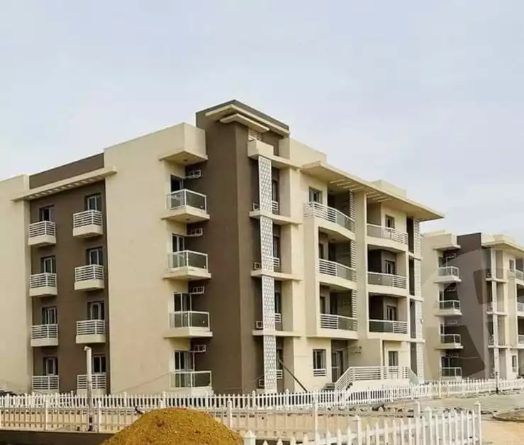 https://aqarmap.com.eg/en/listing/5970186-for-sale-cairo-el-sheikh-zayed-city-compounds-el-khamayel