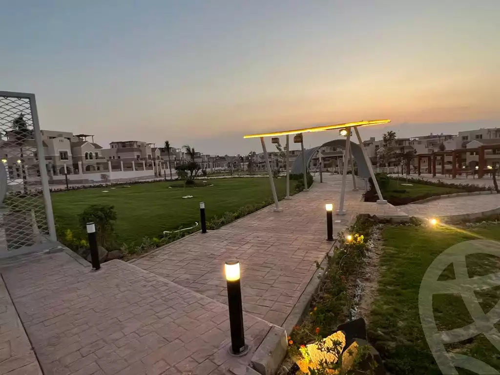 https://aqarmap.com.eg/ar/listing/5970430-for-sale-cairo-el-sheikh-zayed-city-compounds-el-khamayel