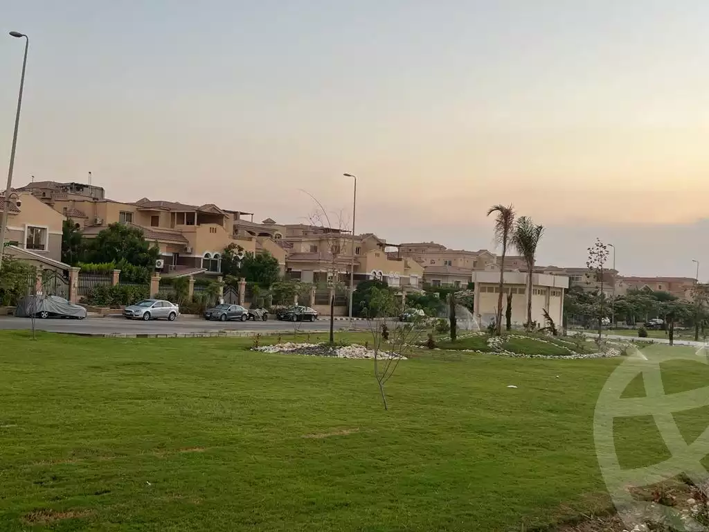 https://aqarmap.com.eg/en/listing/5970784-for-sale-cairo-el-sheikh-zayed-city-compounds-el-khamayel