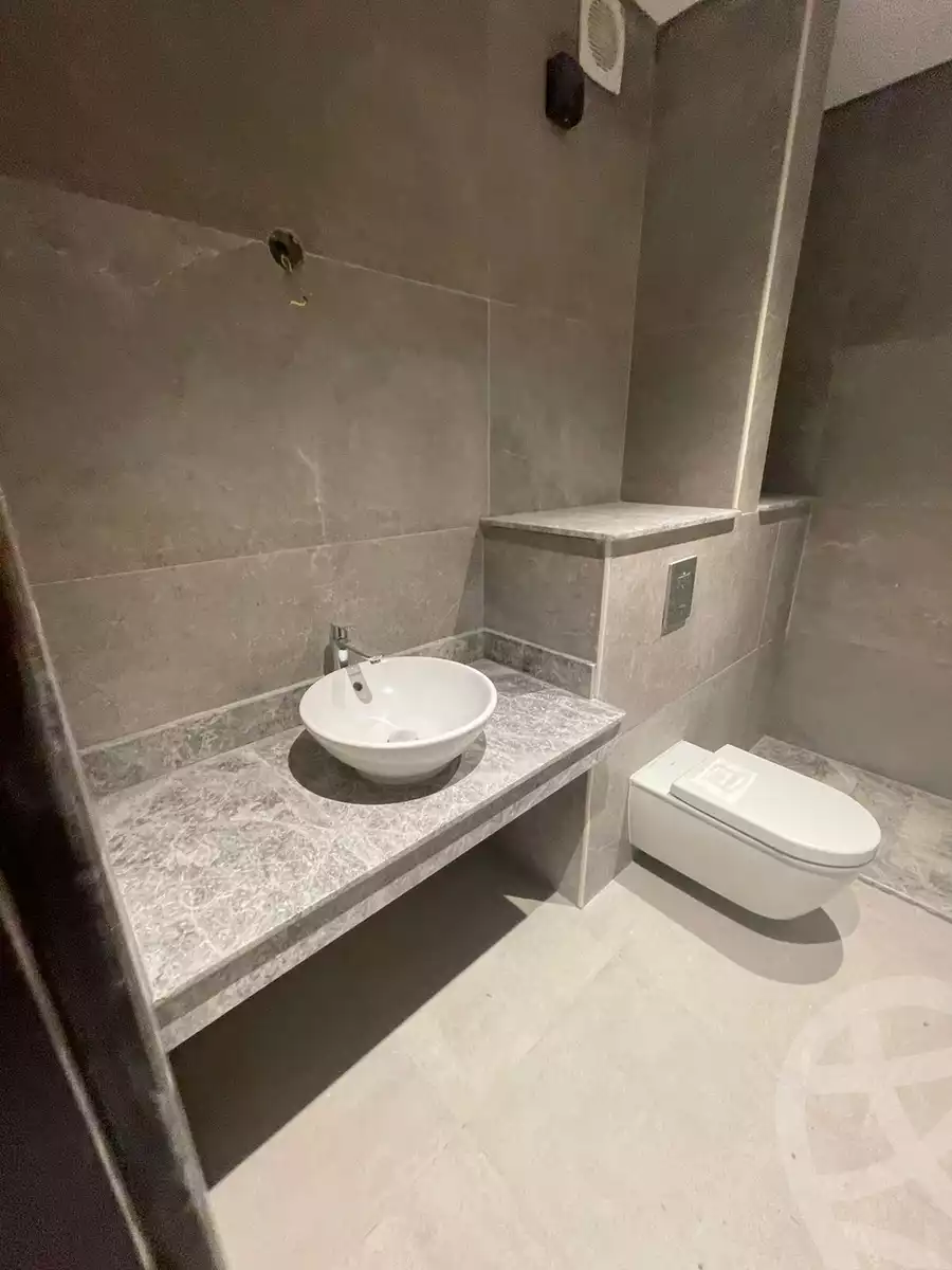 https://aqarmap.com.eg/en/listing/5971082-for-sale-cairo-el-sheikh-zayed-city-compounds-zyd-wr-llttwyr-park-towers-zed-el-sheikh-zayed-compound