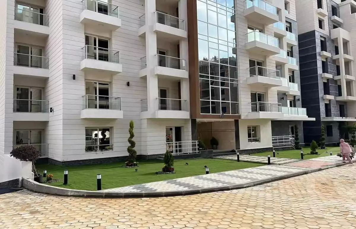 https://aqarmap.com.eg/en/listing/6087067-for-sale-cairo-new-administrative-capital-r7-oia