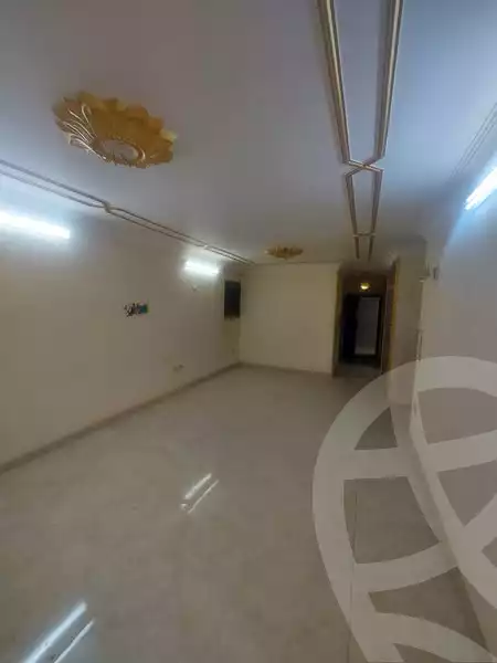 https://aqarmap.com.eg/en/listing/5975730-for-sale-cairo-helwan-helwan-el-sharkeya-mostafa-safwat-st