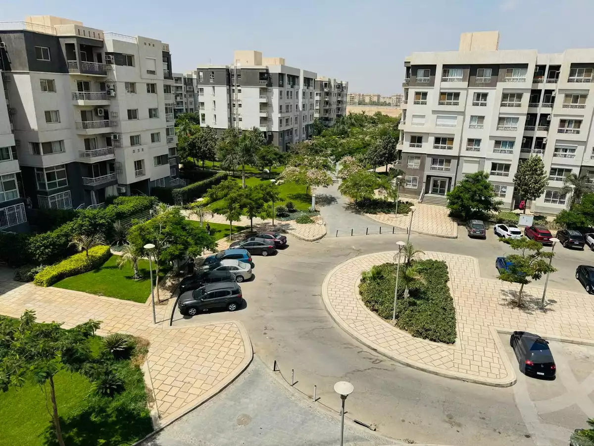 https://aqarmap.com.eg/ar/listing/5976356-for-sale-cairo-new-cairo-madinaty-tenth-zone-buildings