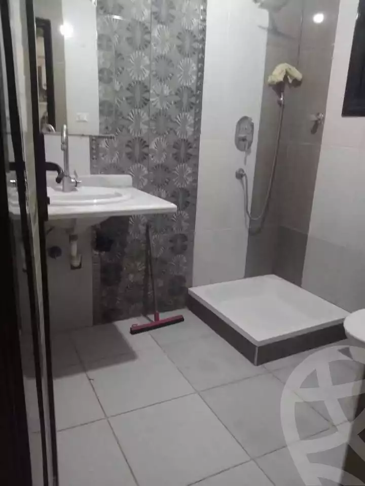 https://aqarmap.com.eg/ar/listing/5978166-for-sale-alexandria-l-jmy-lbytsh-shahr-al-assal-st