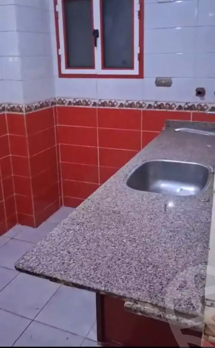 https://aqarmap.com.eg/ar/listing/5978878-for-sale-alexandria-sydy-bshr-sydy-bshr-bhry