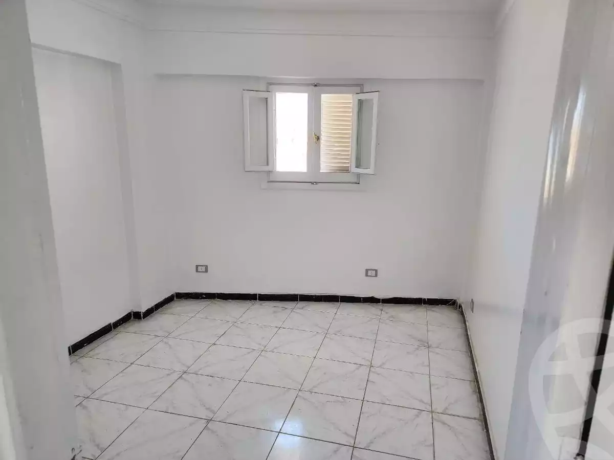 https://aqarmap.com.eg/ar/listing/5979225-for-sale-alexandria-l-jmy-lbytsh-shahr-al-assal-st