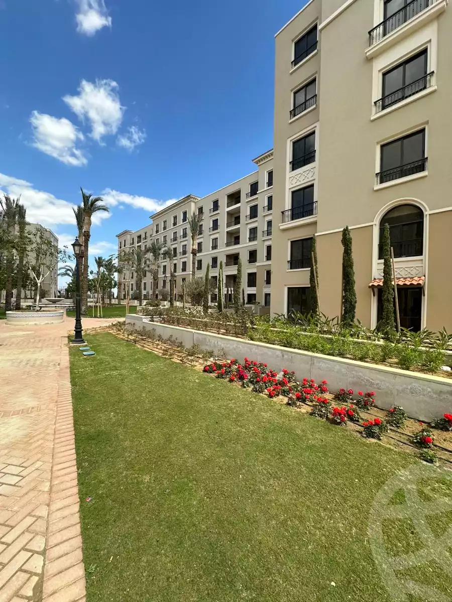 https://aqarmap.com.eg/en/listing/5980401-for-sale-cairo-el-sheikh-zayed-city-compounds-kmbwnd-fyldj-wyst-dr-llttwyr