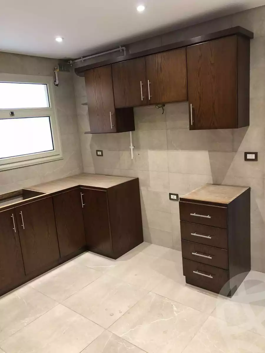 https://aqarmap.com.eg/ar/listing/5980697-for-rent-cairo-new-cairo-compounds-the-square