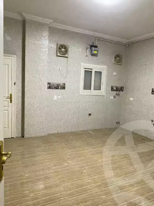 https://aqarmap.com.eg/en/listing/5982024-for-sale-cairo-new-cairo-sharq-el-akadamiya-mohammad-othman-st